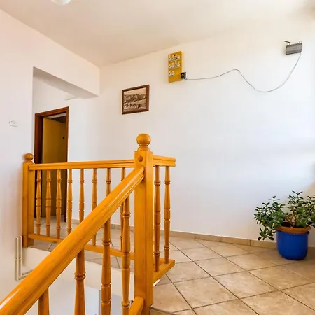 Apartman Meri 2 By Interhome Mali Losinj