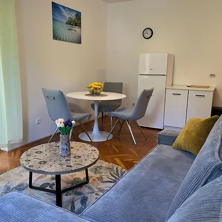 Meri 2 By Interhome Apartmán *