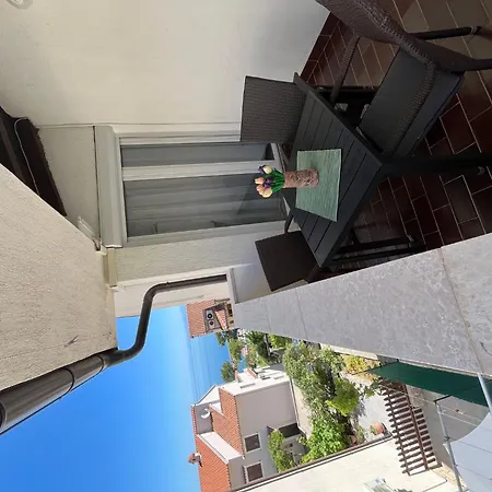 شقة Meri 2 By Interhome مالي لوشينغْ