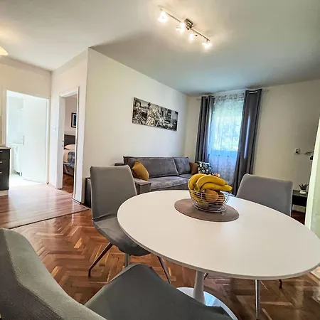 Meri 2 By Interhome Apartman Mali Losinj